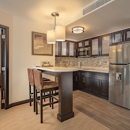 Staybridge Suites Silao By Ihg Екстер'єр фото