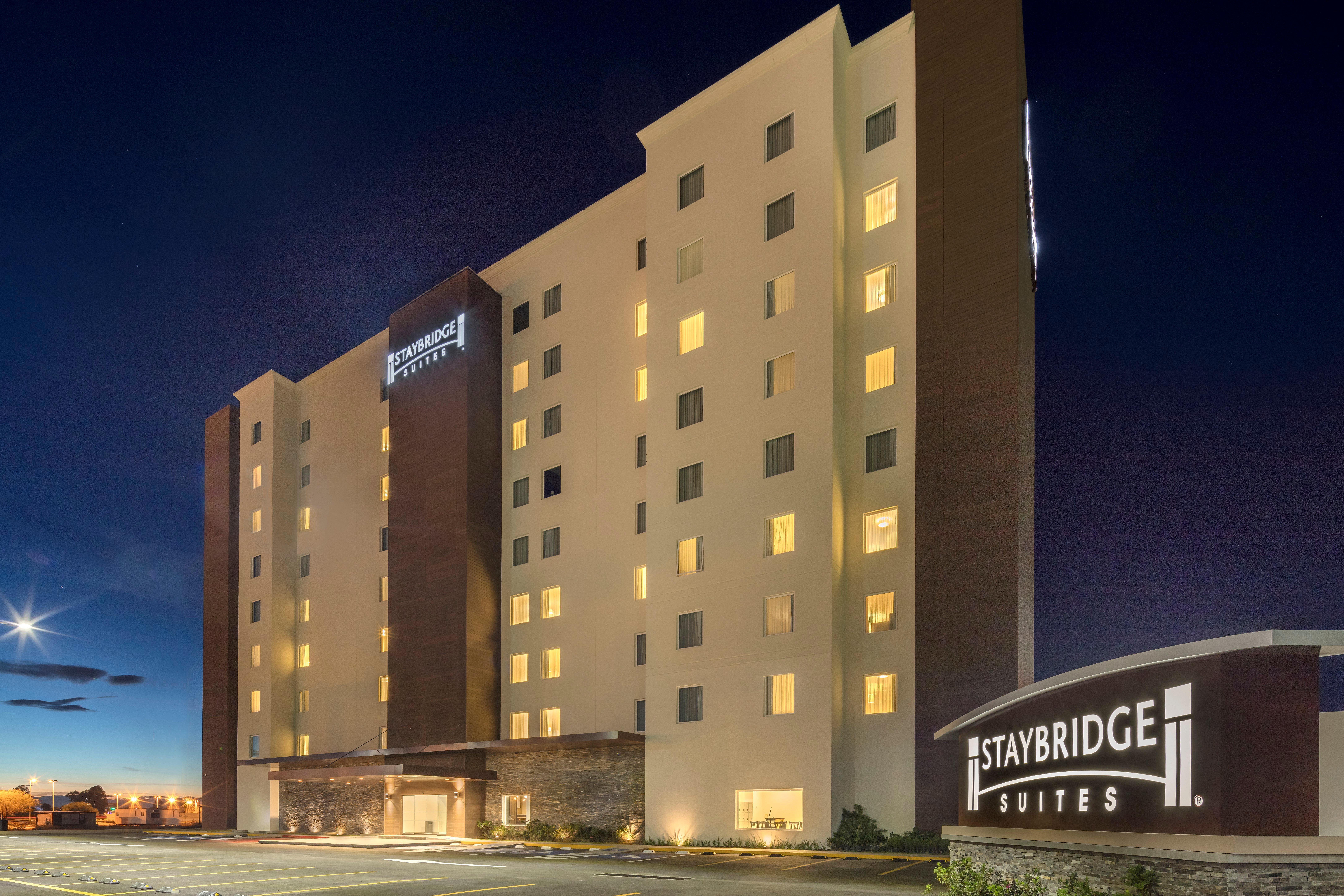 Staybridge Suites Silao By Ihg Екстер'єр фото