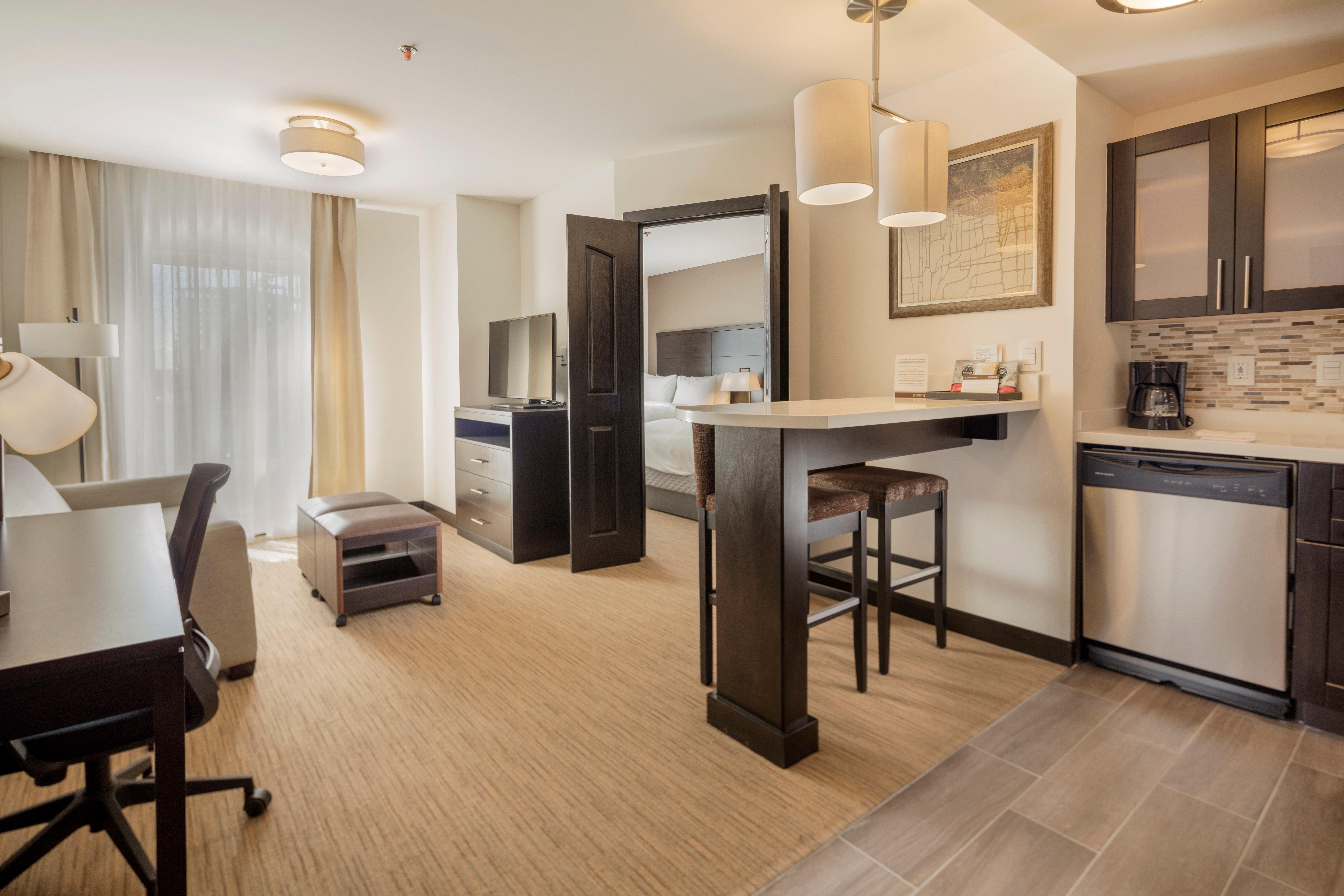 Staybridge Suites Silao By Ihg Екстер'єр фото