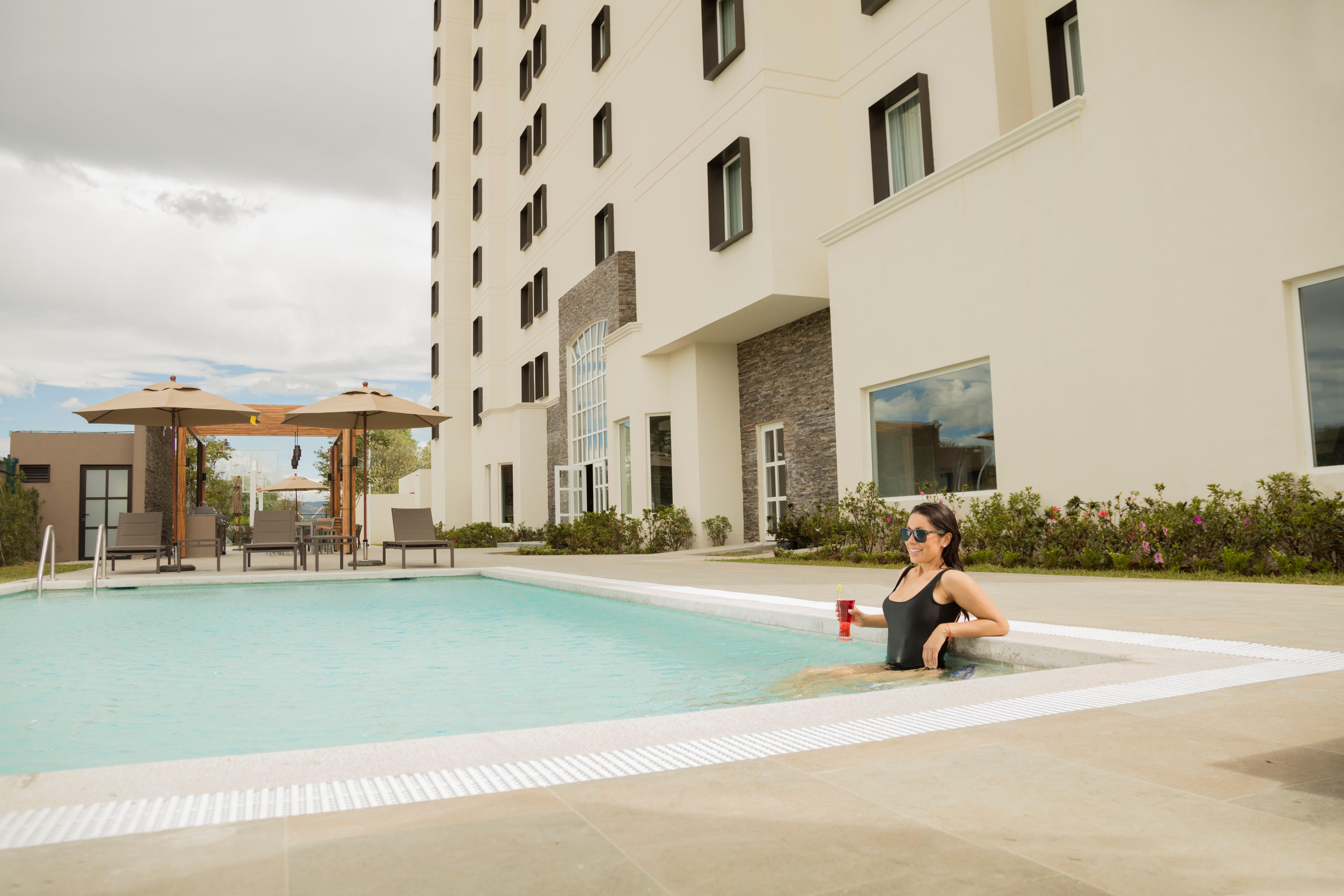 Staybridge Suites Silao By Ihg Екстер'єр фото
